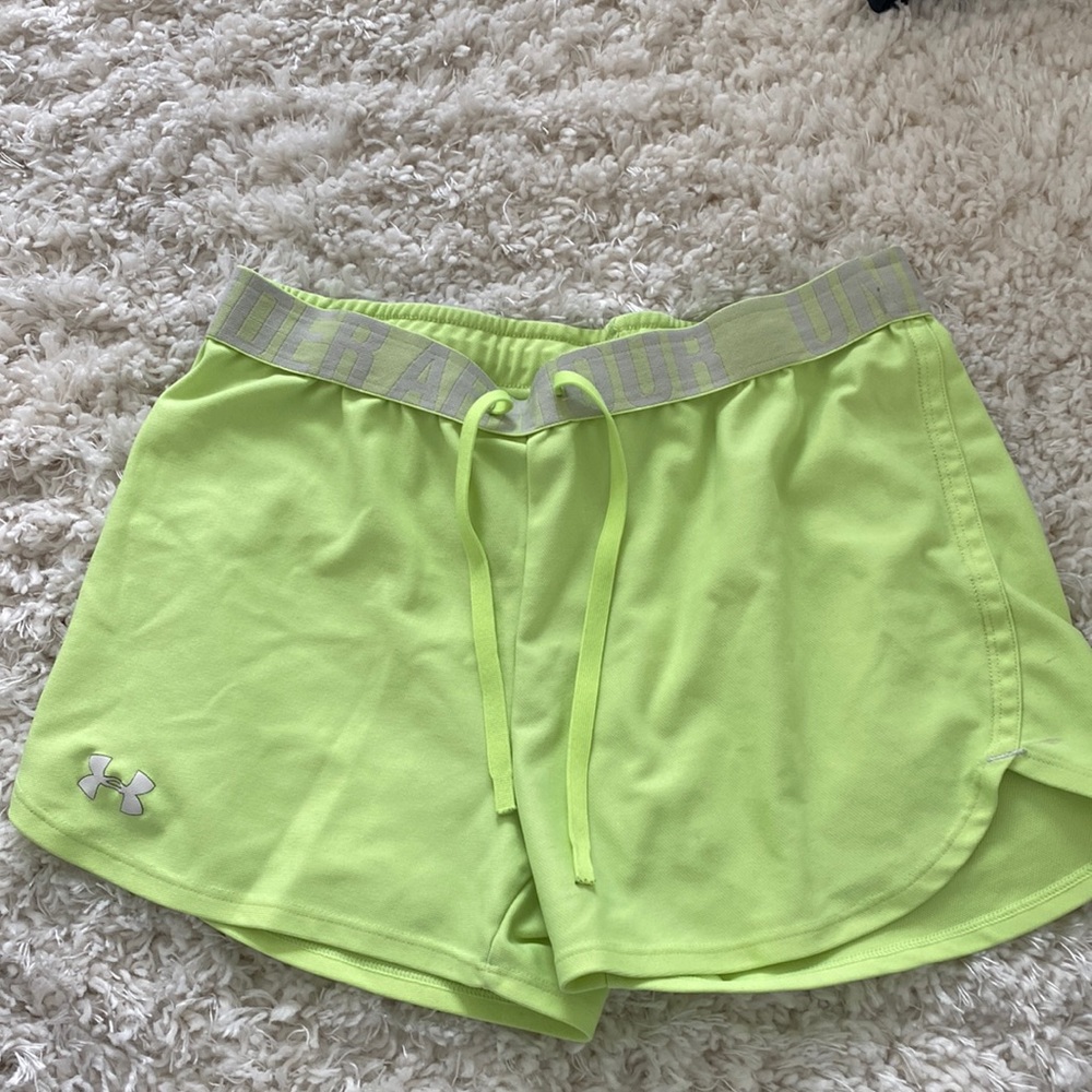 Under armor highlight yellow size SMALL loose fit